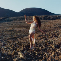 Ella Eyre - space
